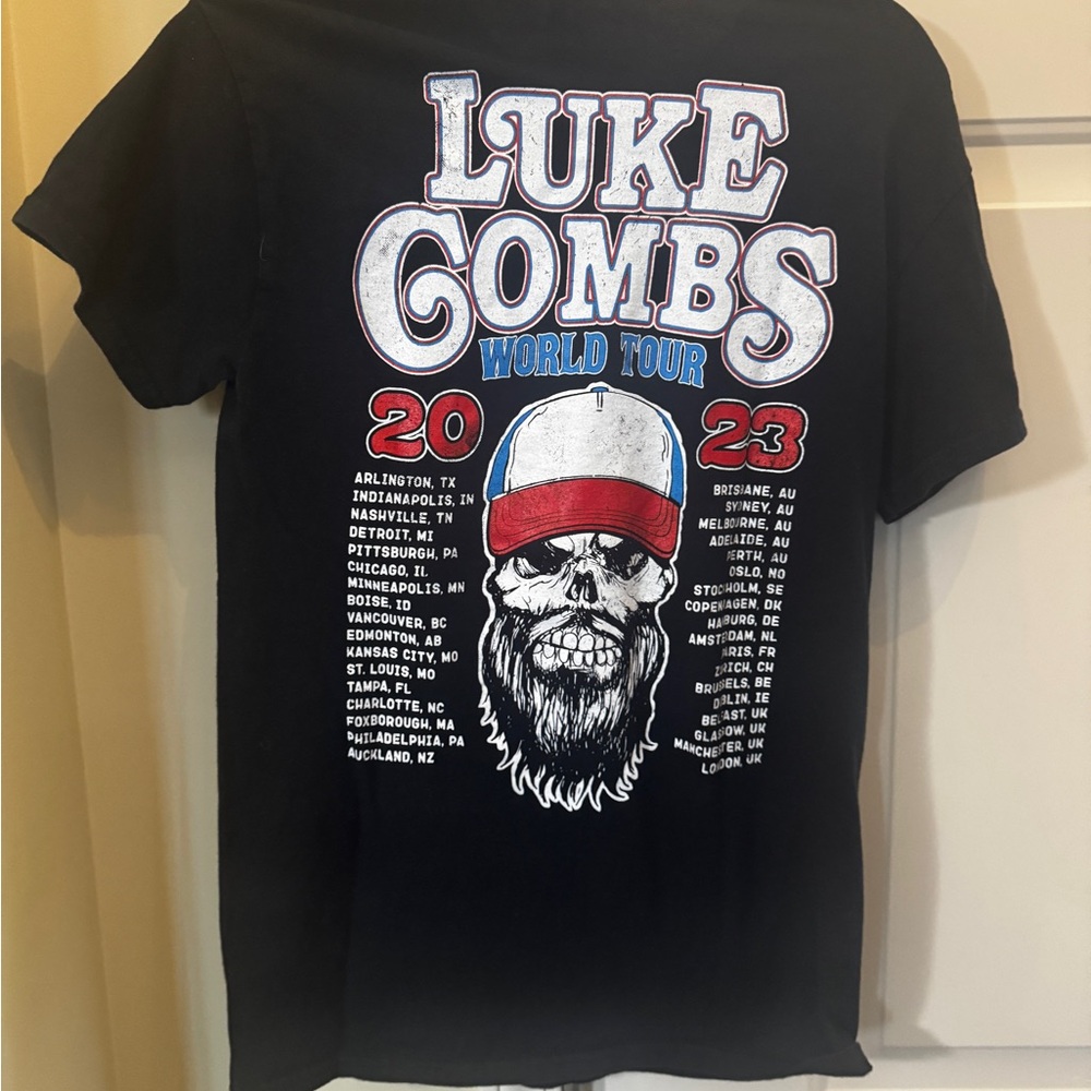 Luke Combs 2023 World Tour‎ Concert TShirt Small Double Sided